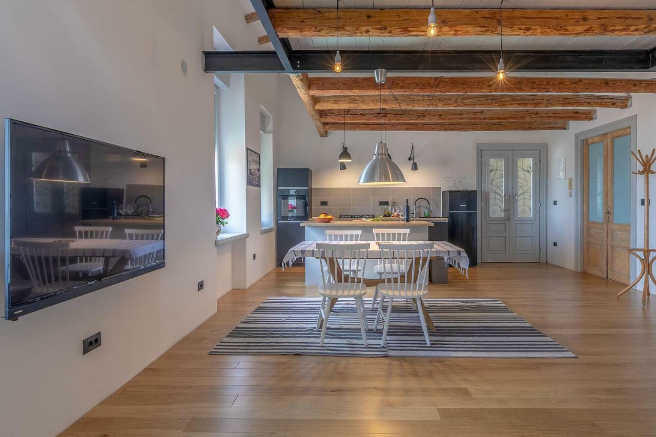 Apartman Bjork Pola Esterno foto
