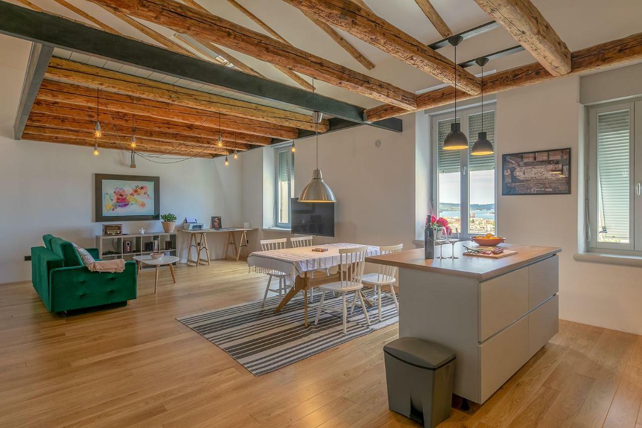Apartman Bjork Pola Esterno foto