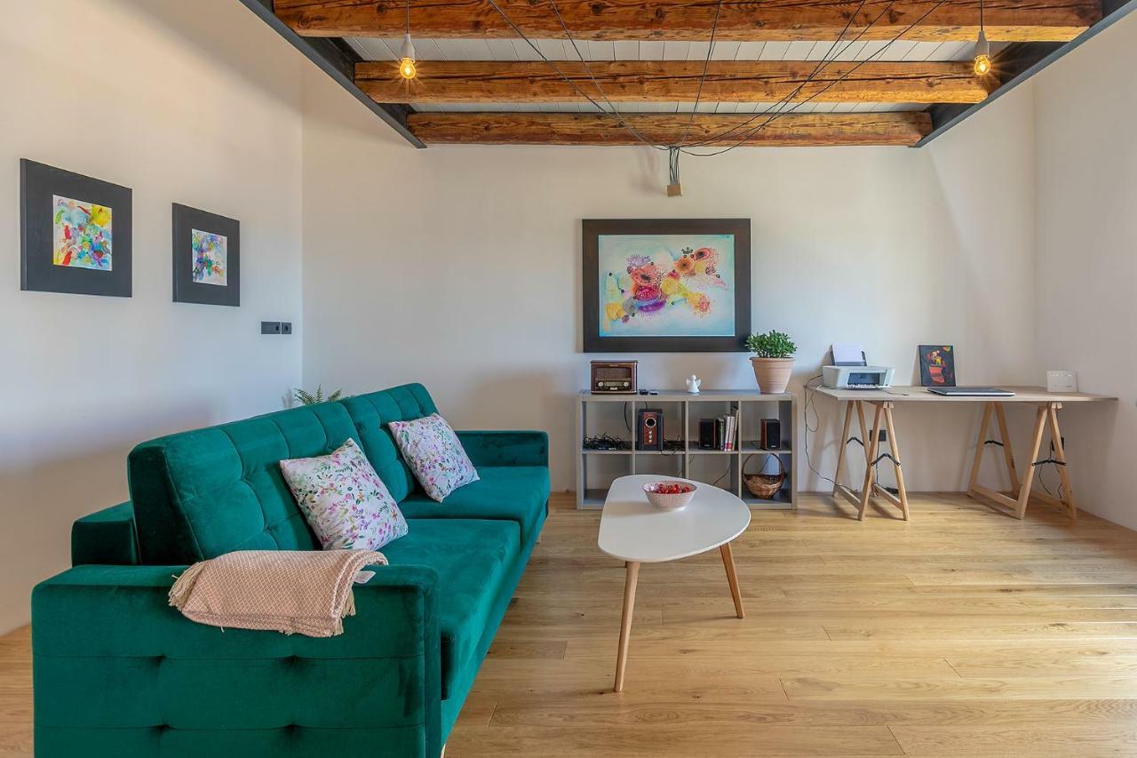 Apartman Bjork Pola Esterno foto