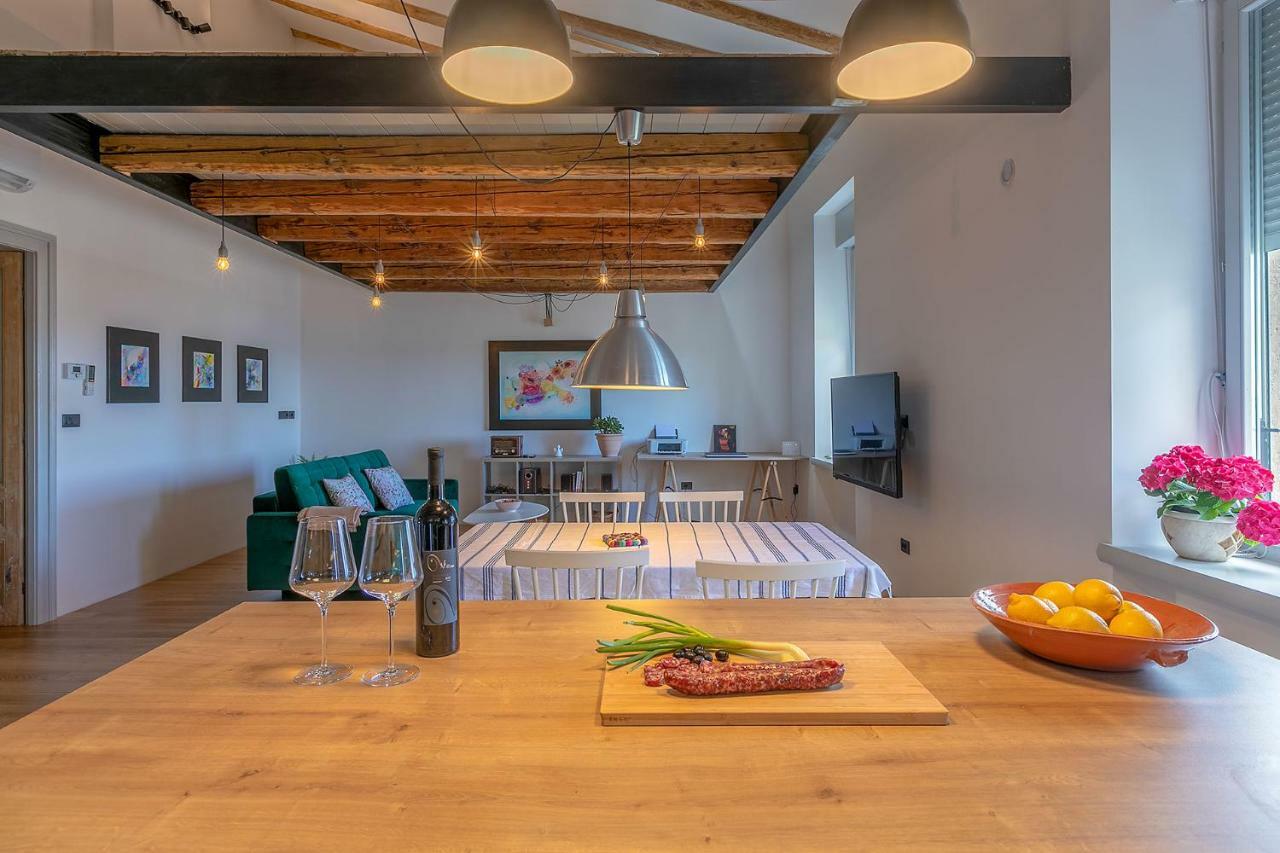 Apartman Bjork Pola Esterno foto