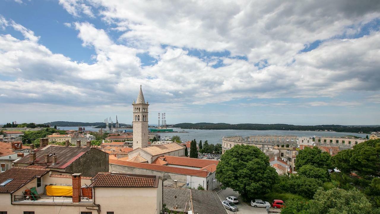 Apartman Bjork Pola Esterno foto