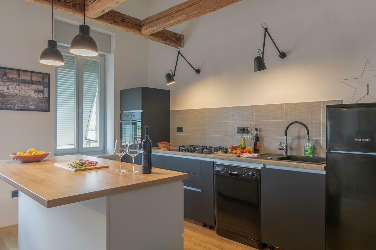 Apartman Bjork Pola Esterno foto